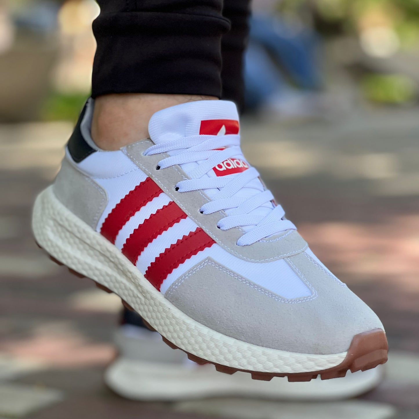 Deportivo Adidas Retropy